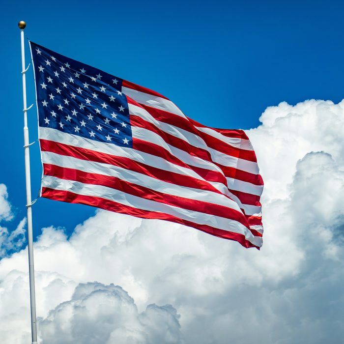 Immigration solicitor Sarah Khawaja comments in The Telegraph re golden visas in the US - featrured image