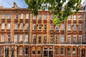 1 Bedroom Apartment, Nevern Square, Earl’s Court - featrured image